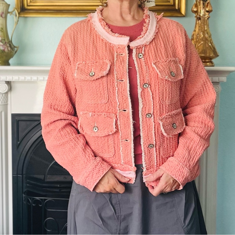 NWOT POL Coral Bouclé Cropped Pocket Jacket with a bit oversized flair. - Picture 7 of 7
